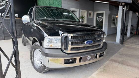 FORD F-250 3.9 XLT 4X2 CS DIESEL 2P MANUAL FORD F-250 3.9 XLT 4X2 CS DIESEL 2P MANUAL